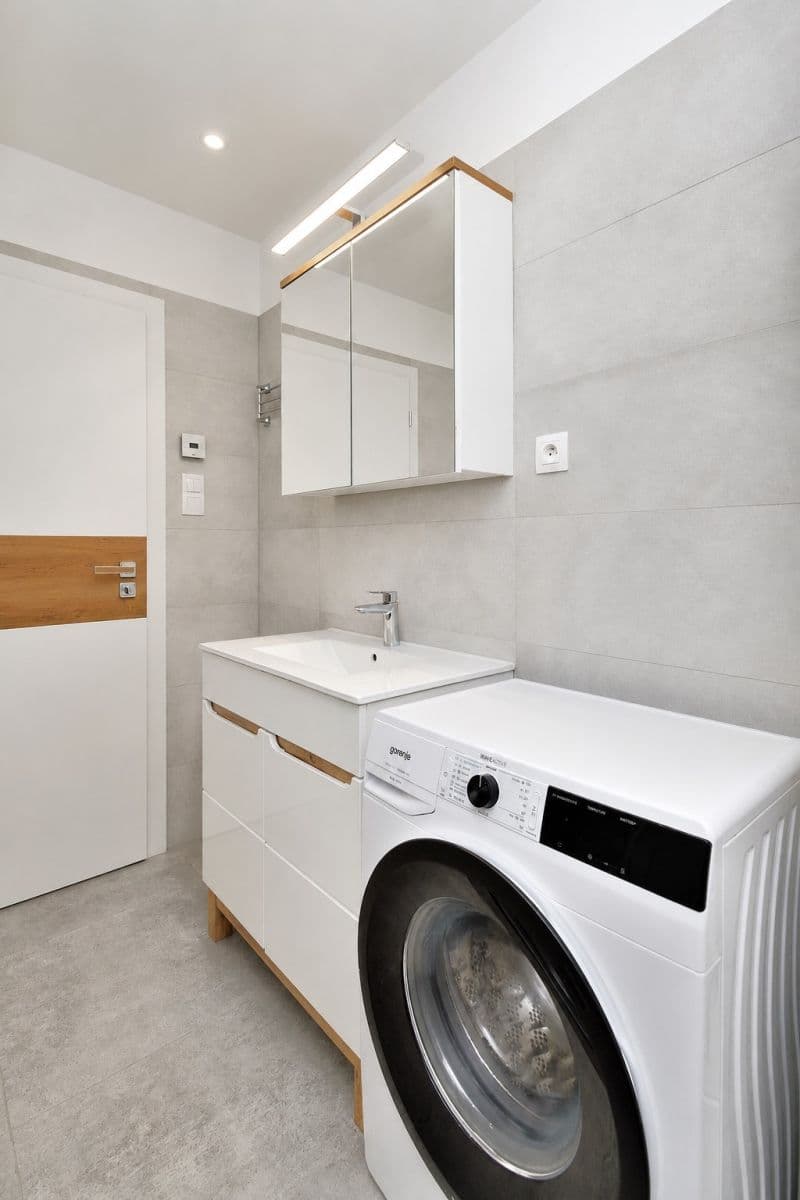 Prodej bytu 3+1 70 m², Závodu Matador, Petržalka, Bratislavský kraj Prodej bytu 3+1 70 m², Závodu Matador, Petržalka, Bratislavský kraj