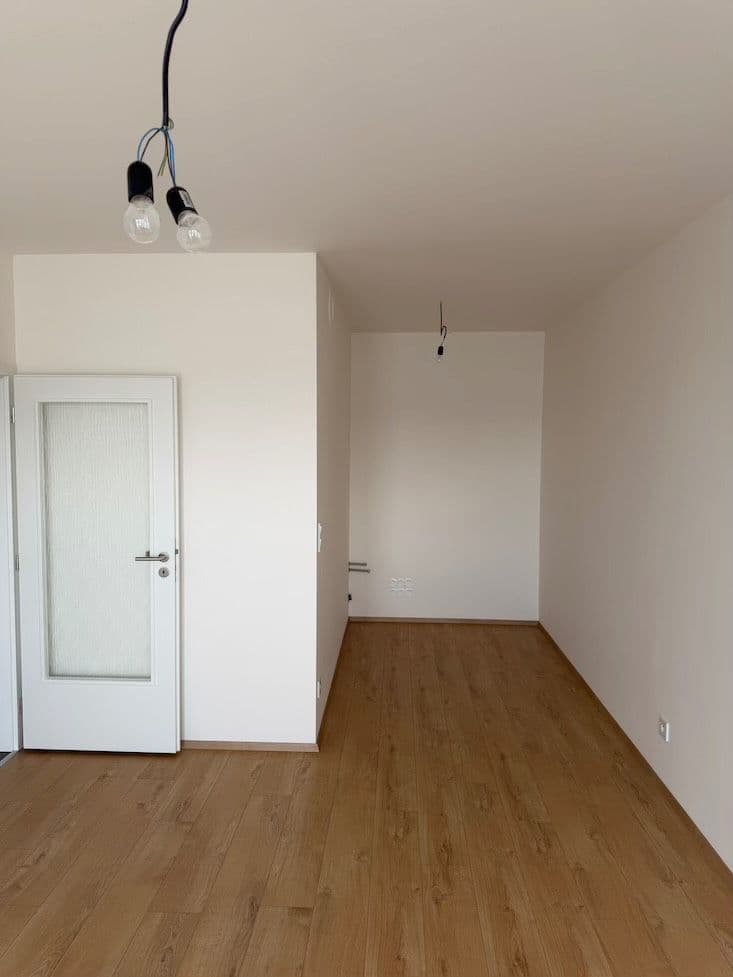 Prodej bytu 2+kk 44 m², U Továren, Praha, Praha Prodej bytu 2+kk 44 m², U Továren, Praha, Praha