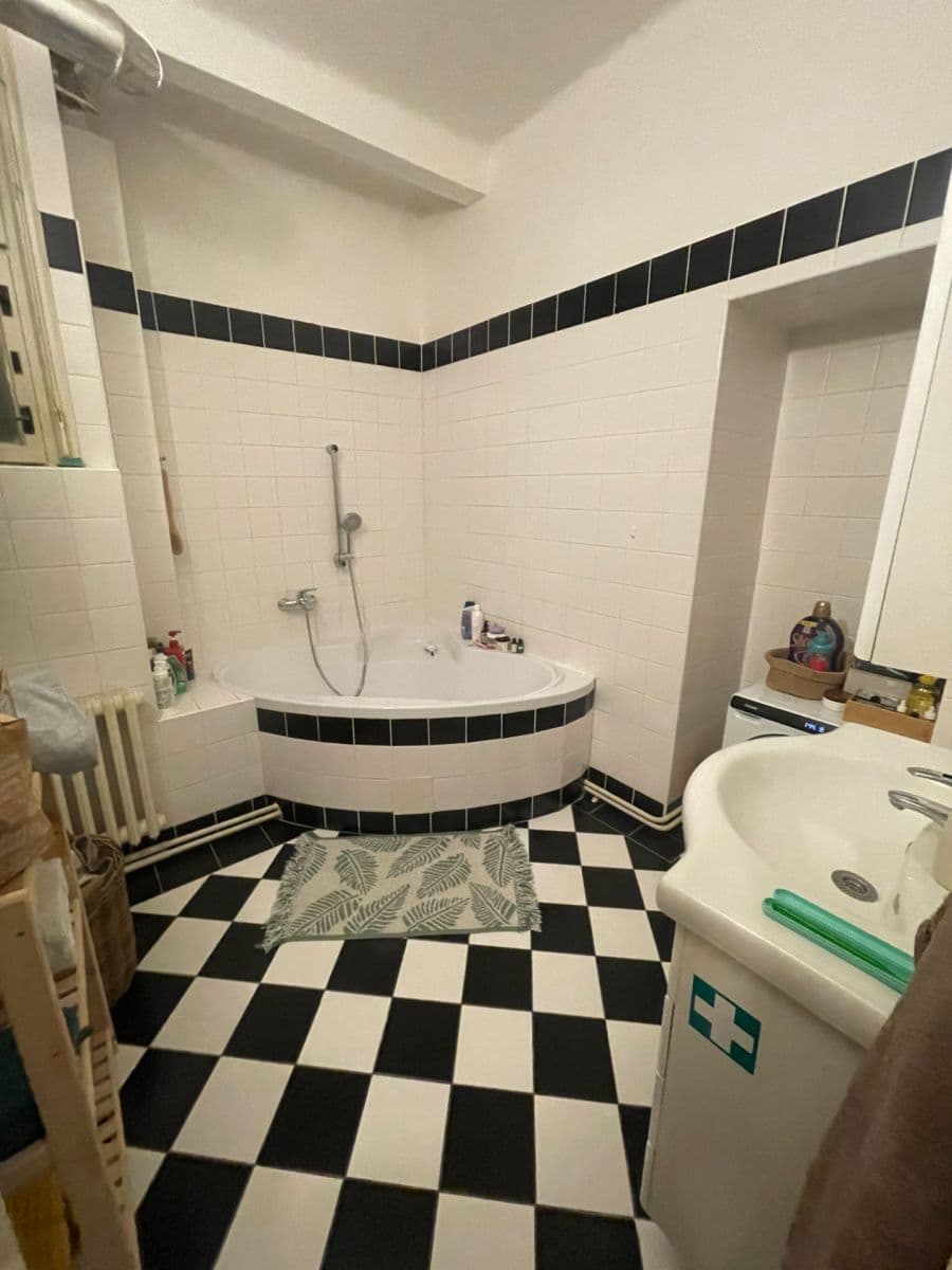 Pronájem bytu 3+1 86 m², Verdunská, Praha, Praha Pronájem bytu 3+1 86 m², Verdunská, Praha, Praha