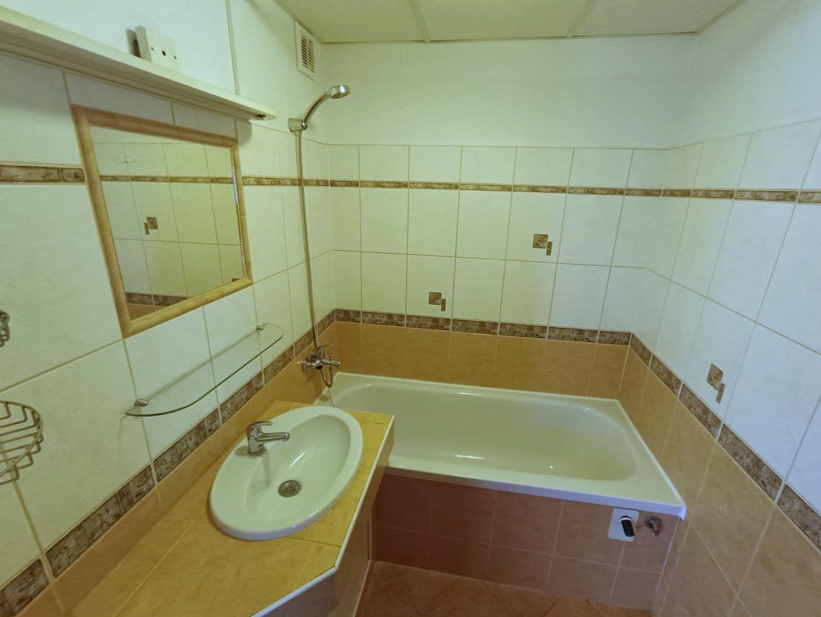 Pronájem bytu 3+1 73 m², Jičínská, Nový Jičín, Moravskoslezský kraj Pronájem bytu 3+1 73 m², Jičínská, Nový Jičín, Moravskoslezský kraj