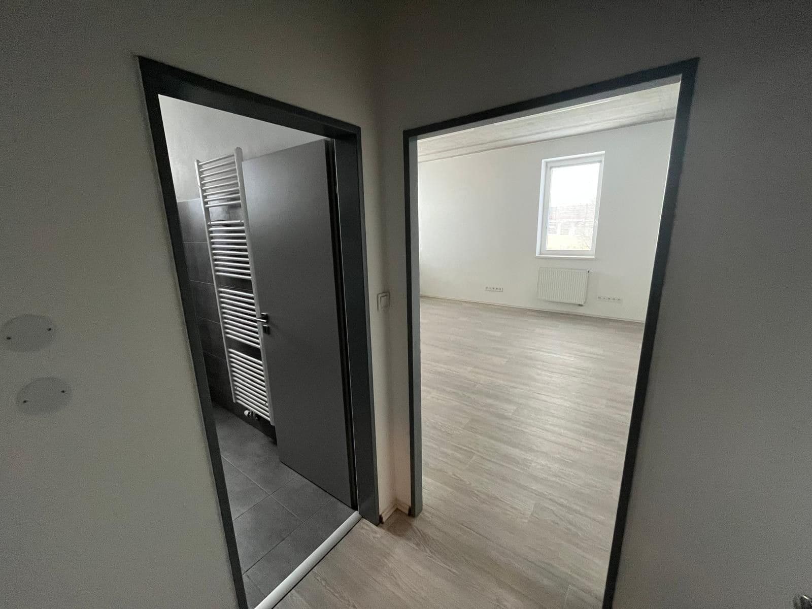 Pronájem bytu 1+kk 45 m², U Uhříněveské obory, Praha, Praha Pronájem bytu 1+kk 45 m², U Uhříněveské obory, Praha, Praha