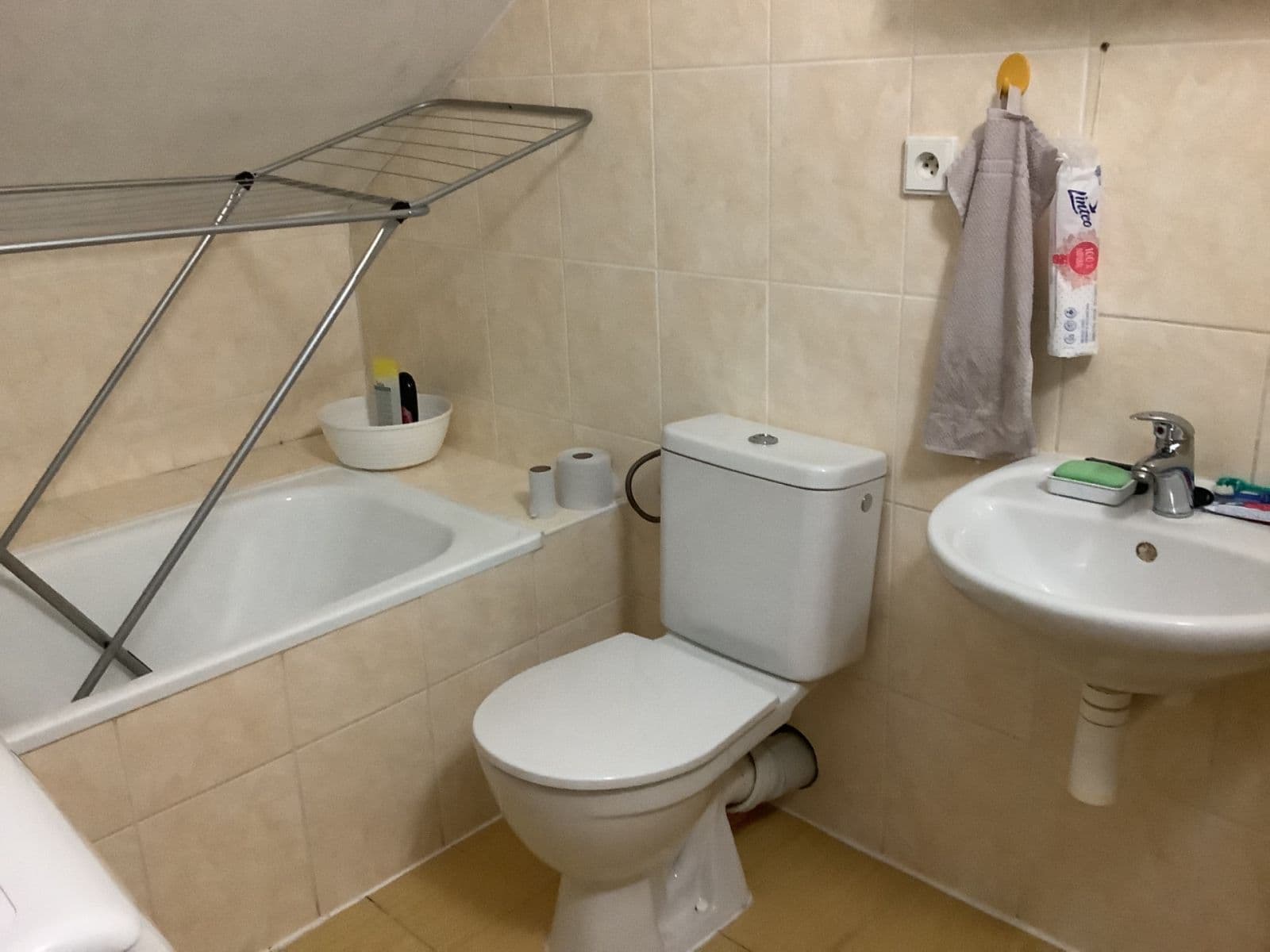 Pronájem bytu 1+kk 21 m², Dolní Loučky, Jihomoravský kraj Pronájem bytu 1+kk 21 m², Dolní Loučky, Jihomoravský kraj
