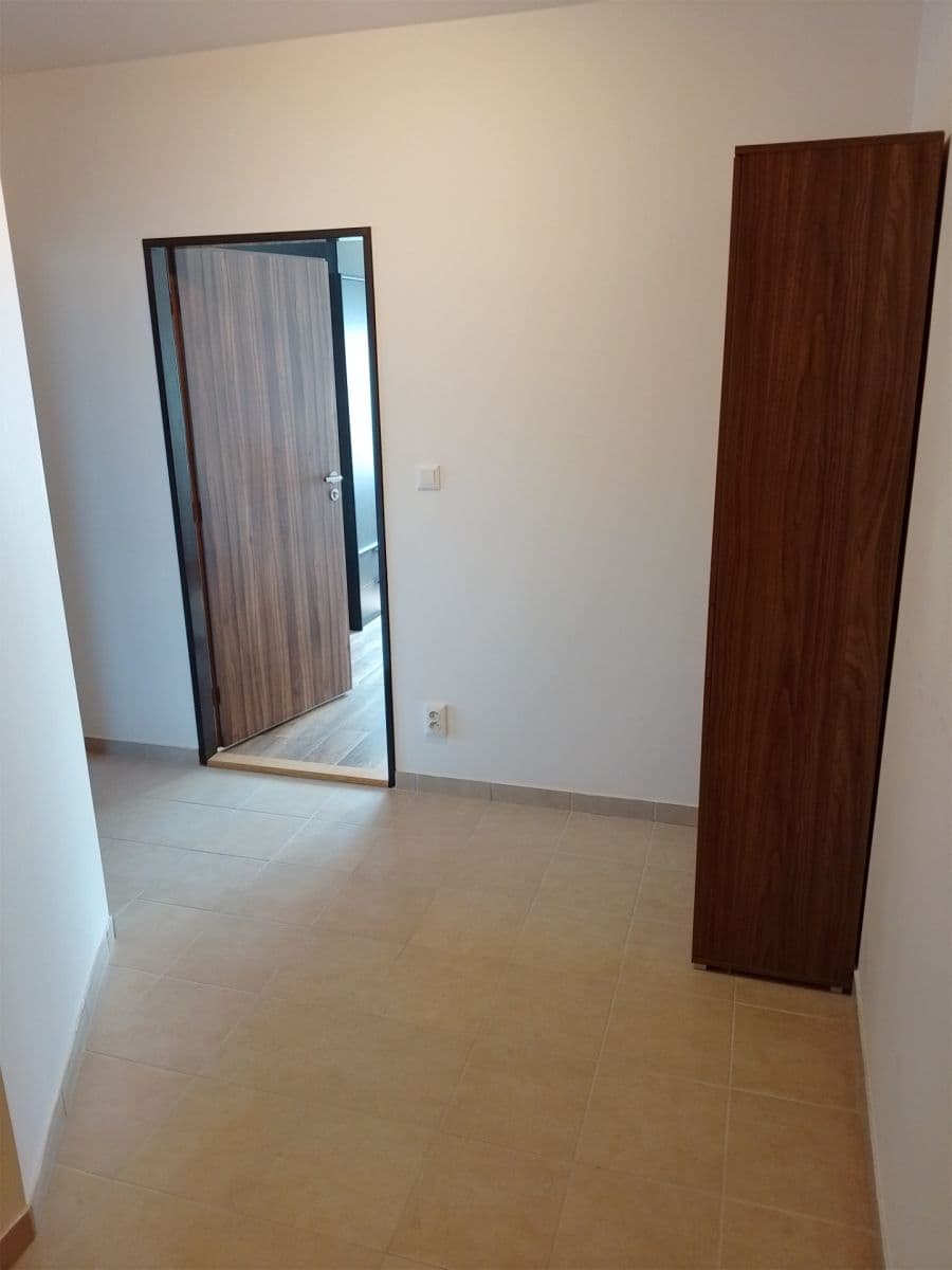 Pronájem bytu 2+kk 53 m², Malátova, Městec Králové, Středočeský kraj Pronájem bytu 2+kk 53 m², Malátova, Městec Králové, Středočeský kraj