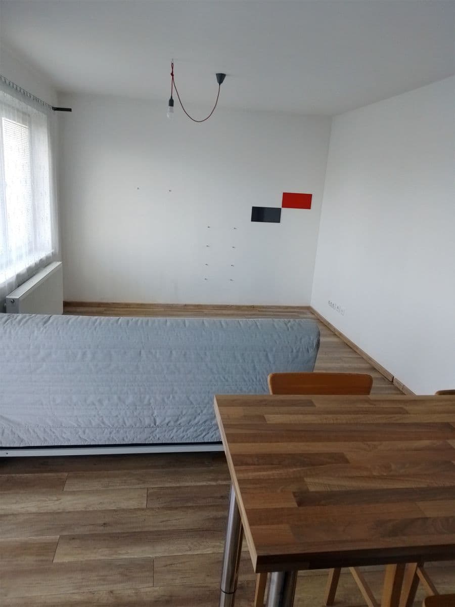 Pronájem bytu 2+kk 53 m², Malátova, Městec Králové, Středočeský kraj Pronájem bytu 2+kk 53 m², Malátova, Městec Králové, Středočeský kraj