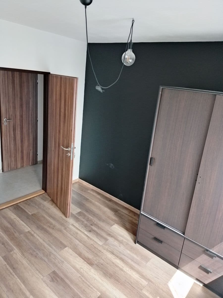 Pronájem bytu 2+kk 53 m², Malátova, Městec Králové, Středočeský kraj Pronájem bytu 2+kk 53 m², Malátova, Městec Králové, Středočeský kraj