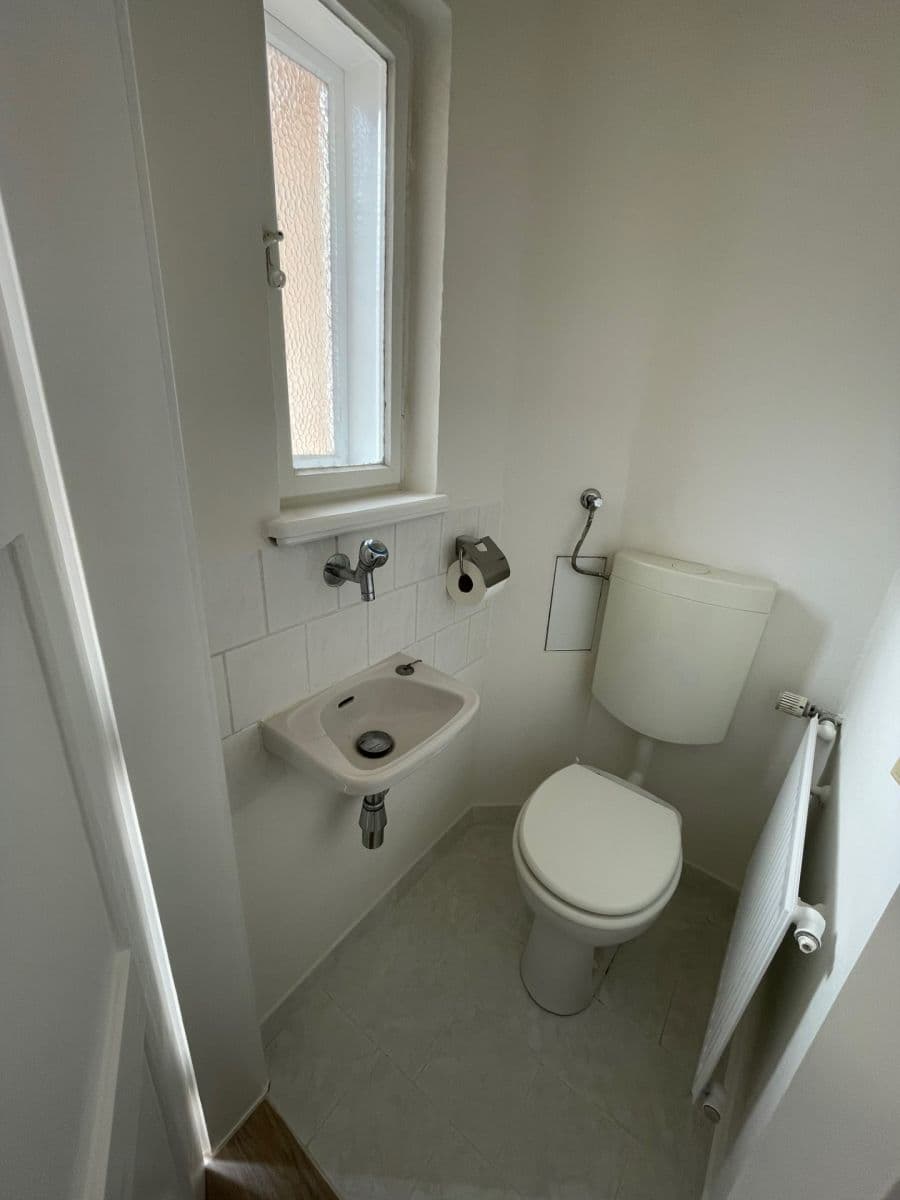 Pronájem bytu 2+kk 51 m², N. A. Někrasova, Praha, Praha Pronájem bytu 2+kk 51 m², N. A. Někrasova, Praha, Praha