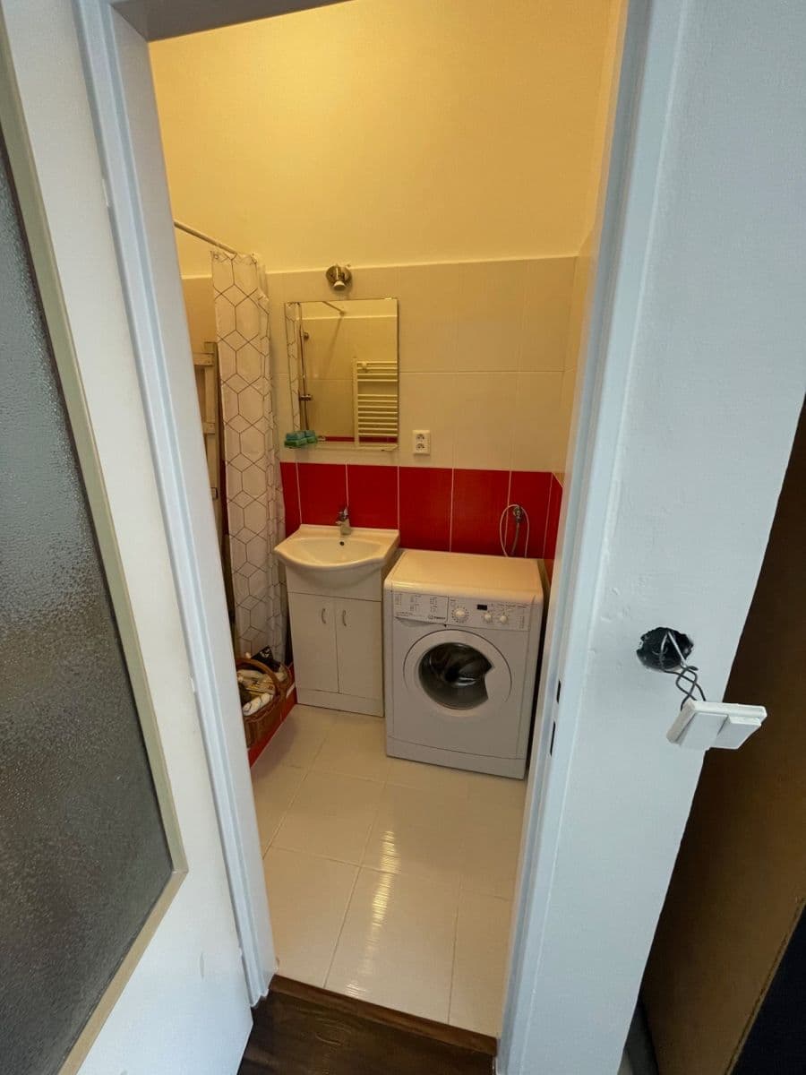 Pronájem bytu 2+kk 51 m², N. A. Někrasova, Praha, Praha Pronájem bytu 2+kk 51 m², N. A. Někrasova, Praha, Praha