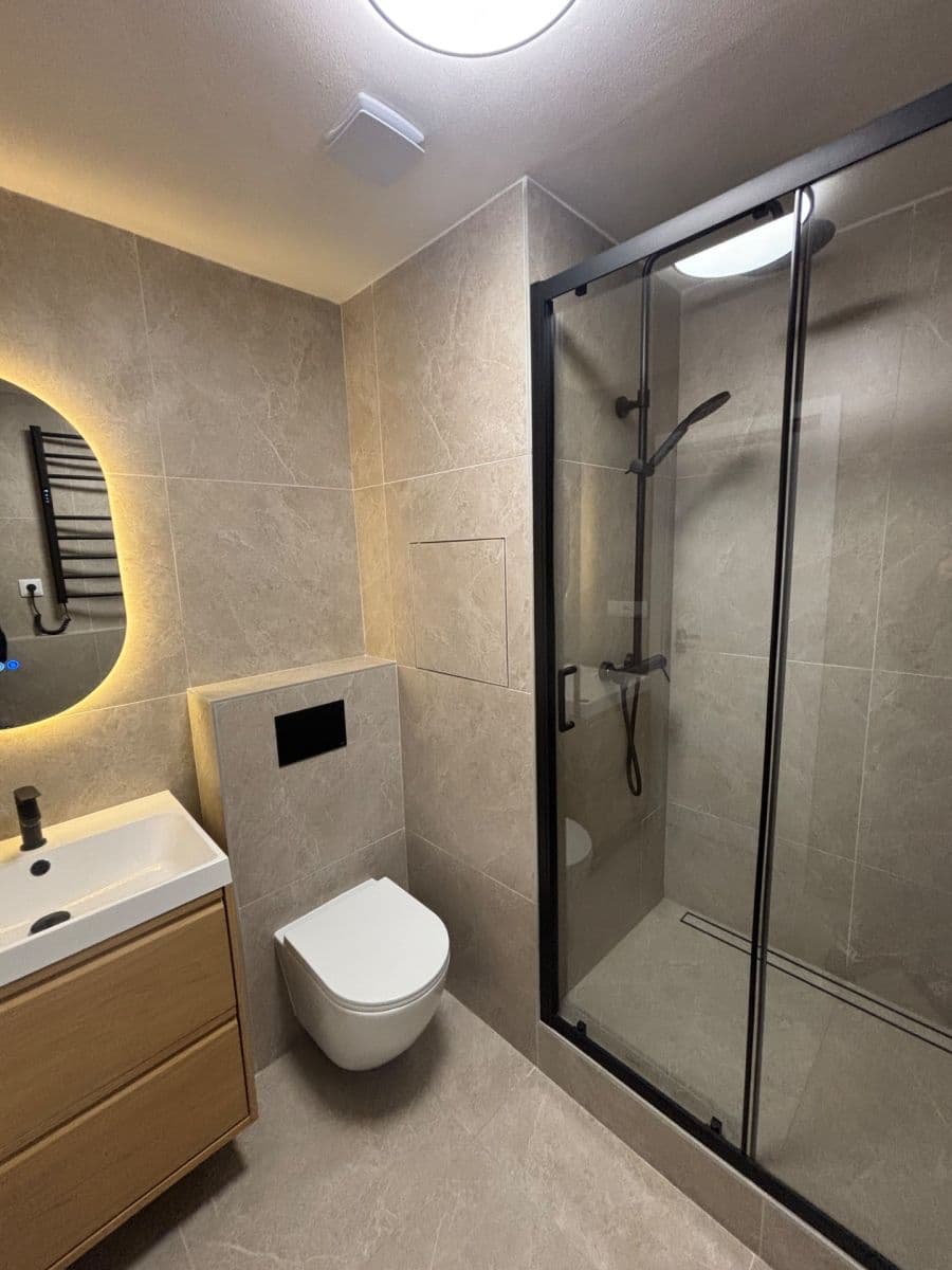 Pronájem bytu 1+1 36 m², Kosmonautů, Děčín, Ústecký kraj Pronájem bytu 1+1 36 m², Kosmonautů, Děčín, Ústecký kraj