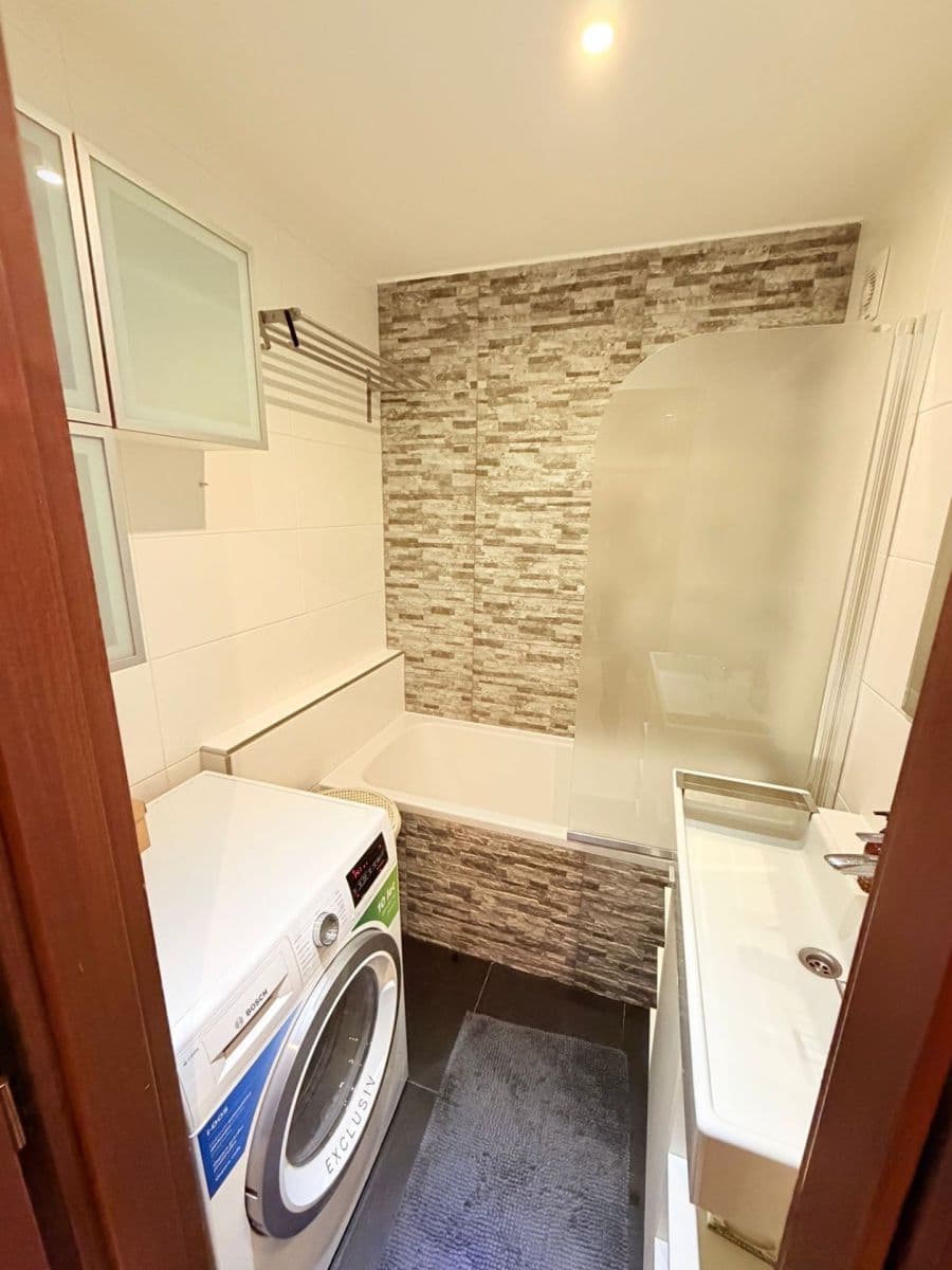 Pronájem bytu 3+kk 80 m², Nušlova, Praha, Praha Pronájem bytu 3+kk 80 m², Nušlova, Praha, Praha