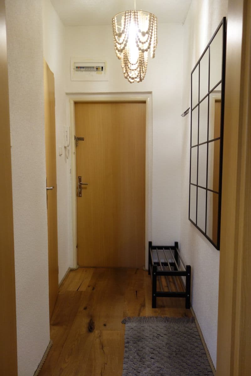 Pronájem bytu 1+1 40 m², T. G. Masaryka, Karlovy Vary, Karlovarský kraj Pronájem bytu 1+1 40 m², T. G. Masaryka, Karlovy Vary, Karlovarský kraj