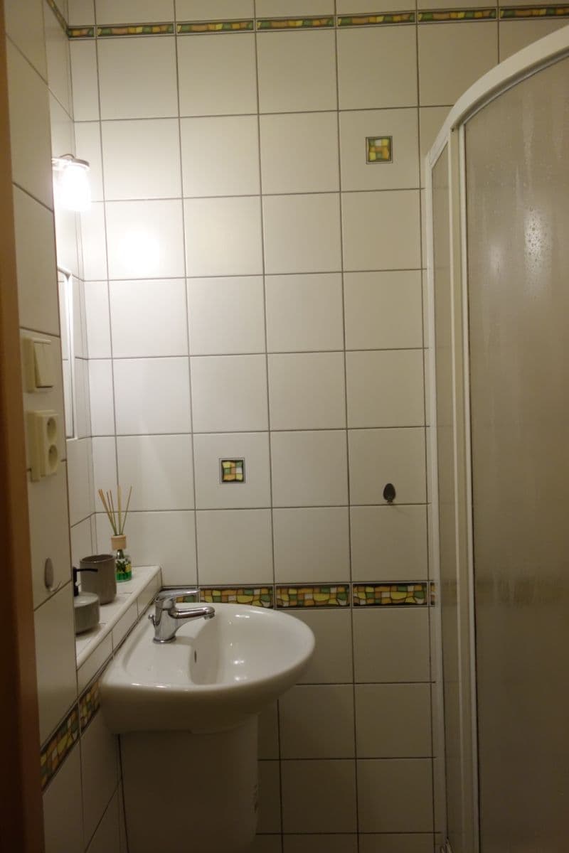 Pronájem bytu 1+1 40 m², T. G. Masaryka, Karlovy Vary, Karlovarský kraj Pronájem bytu 1+1 40 m², T. G. Masaryka, Karlovy Vary, Karlovarský kraj