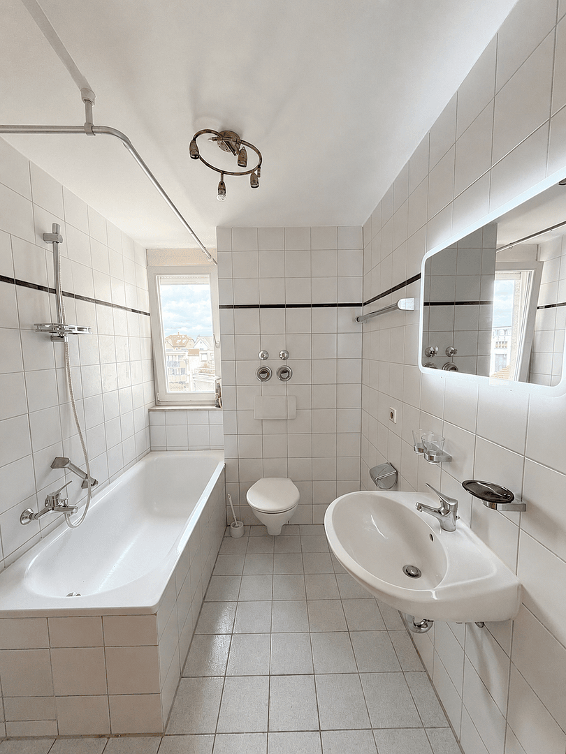 Pronájem bytu 2+1 55 m², Stuttgart, Bádensko-Württembersko Pronájem bytu 2+1 55 m², Stuttgart, Bádensko-Württembersko
