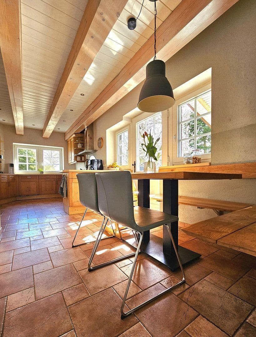Prodej domu 255 m², pozemek 2.200 m², Wahrenholz, Dolní Sasko Prodej domu 255 m², pozemek 2.200 m², Wahrenholz, Dolní Sasko