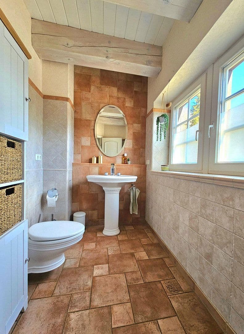 Prodej domu 255 m², pozemek 2.200 m², Wahrenholz, Dolní Sasko Prodej domu 255 m², pozemek 2.200 m², Wahrenholz, Dolní Sasko