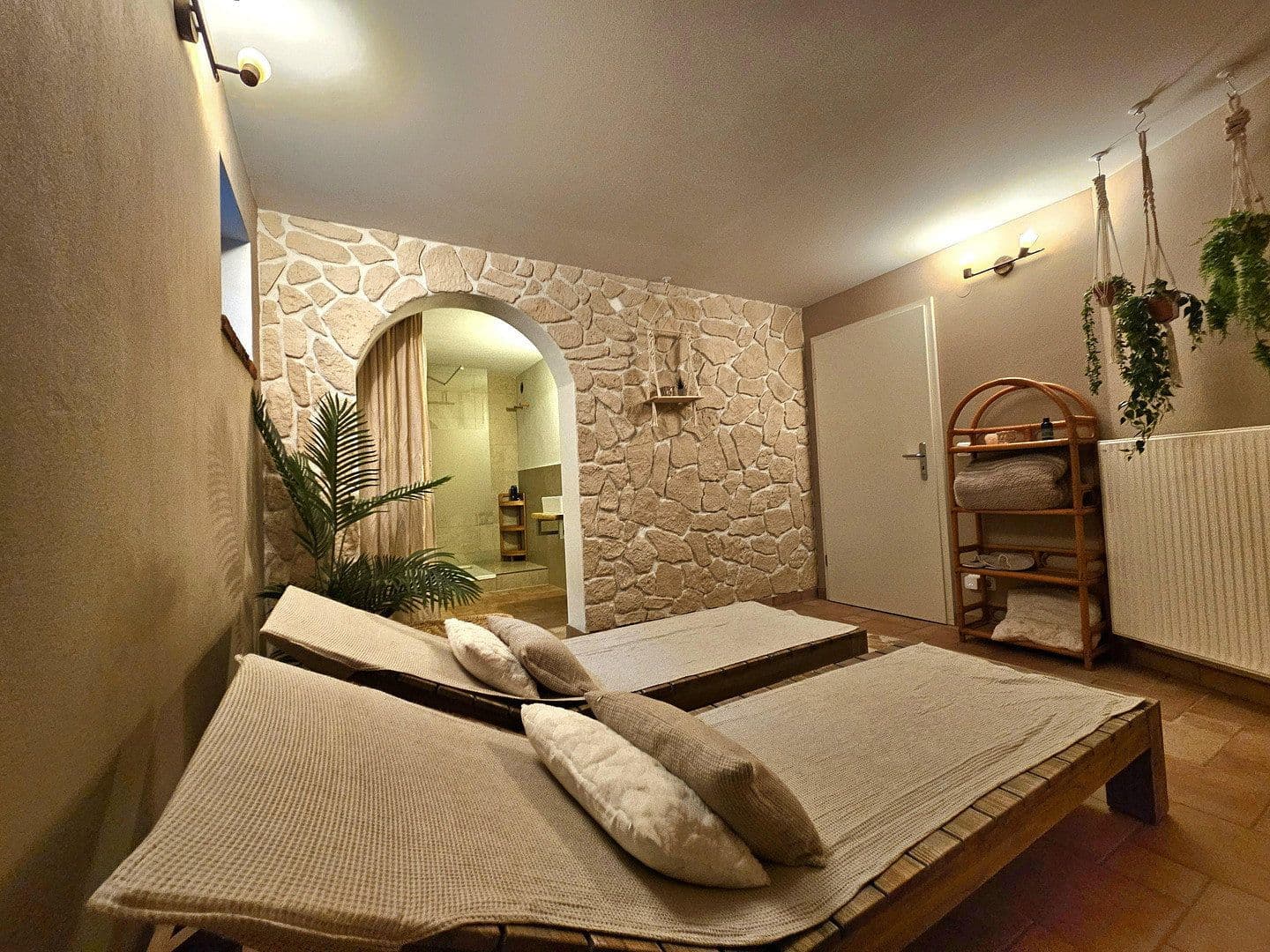 Prodej domu 255 m², pozemek 2.200 m², Wahrenholz, Dolní Sasko Prodej domu 255 m², pozemek 2.200 m², Wahrenholz, Dolní Sasko