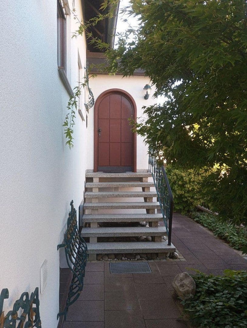 Prodej domu 317 m², pozemek 876 m², Burgkunstadt, Bavorsko Prodej domu 317 m², pozemek 876 m², Burgkunstadt, Bavorsko