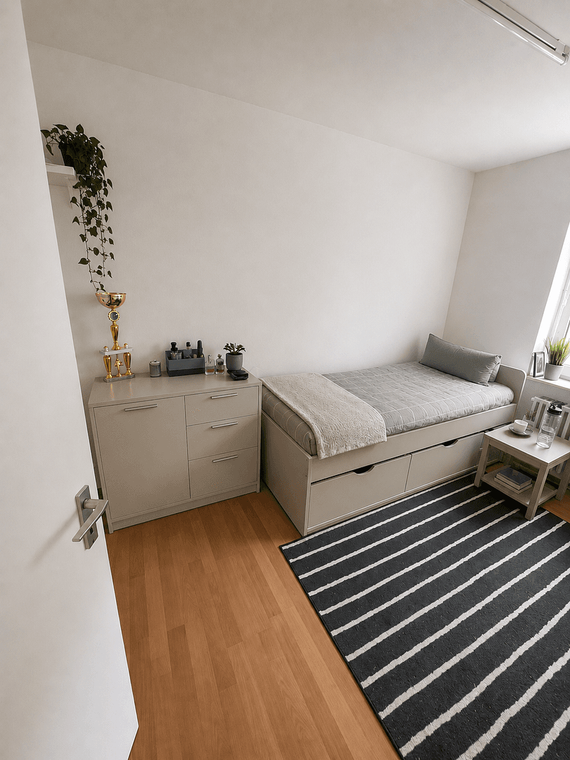 Prodej bytu 4+1 88 m², Am Görlitzer Platz 3, Siegen, Severní Porýní-Vestfálsko Prodej bytu 4+1 88 m², Am Görlitzer Platz 3, Siegen, Severní Porýní-Vestfálsko