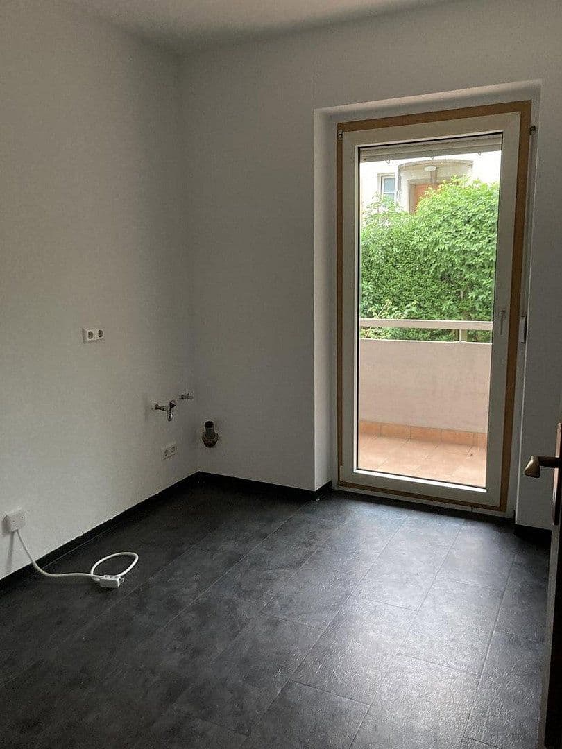 Pronájem bytu 4+1 91 m², Ludwigsburg, Bádensko-Württembersko Pronájem bytu 4+1 91 m², Ludwigsburg, Bádensko-Württembersko