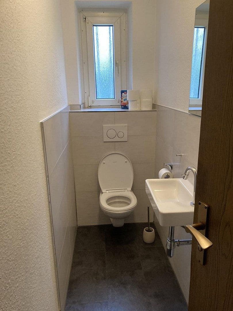 Pronájem bytu 4+1 91 m², Ludwigsburg, Bádensko-Württembersko Pronájem bytu 4+1 91 m², Ludwigsburg, Bádensko-Württembersko