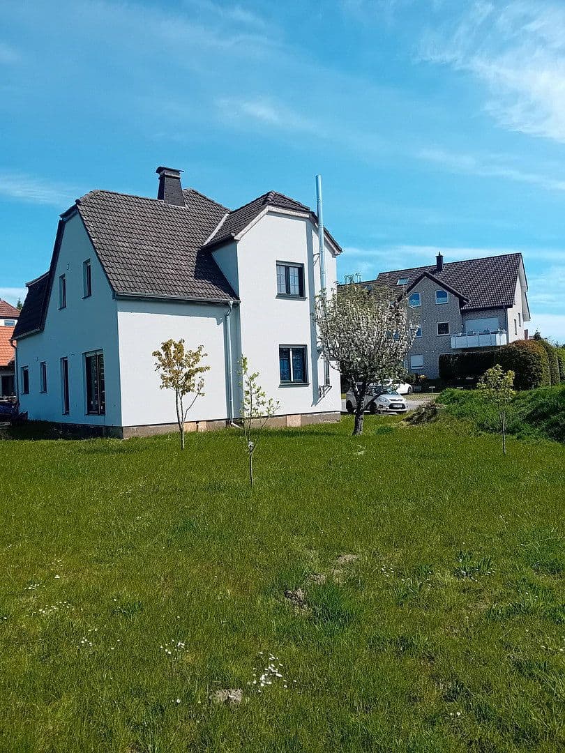 Prodej domu 175 m², pozemek 898 m², Spenge, Severní Porýní-Vestfálsko Prodej domu 175 m², pozemek 898 m², Spenge, Severní Porýní-Vestfálsko