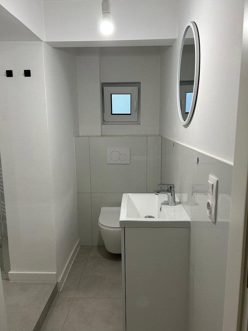 Pronájem bytu 1+1 25 m², Daimlerstr. 24a, Stuttgart, Bádensko-Württembersko Pronájem bytu 1+1 25 m², Daimlerstr. 24a, Stuttgart, Bádensko-Württembersko