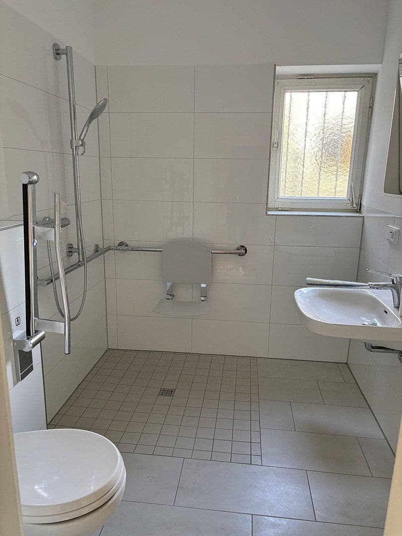 Prodej domu 400 m², pozemek 1.050 m², Bergisch Gladbach, Severní Porýní-Vestfálsko Prodej domu 400 m², pozemek 1.050 m², Bergisch Gladbach, Severní Porýní-Vestfálsko