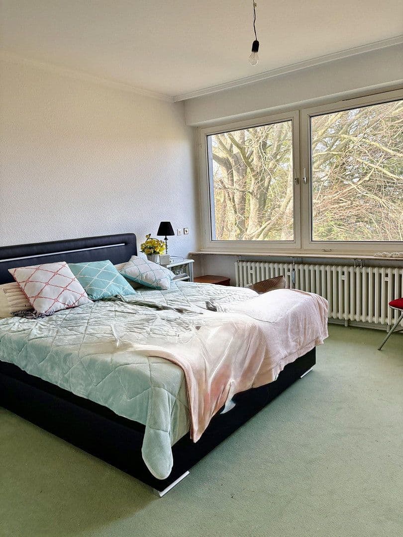 Prodej domu 400 m², pozemek 1.050 m², Bergisch Gladbach, Severní Porýní-Vestfálsko Prodej domu 400 m², pozemek 1.050 m², Bergisch Gladbach, Severní Porýní-Vestfálsko