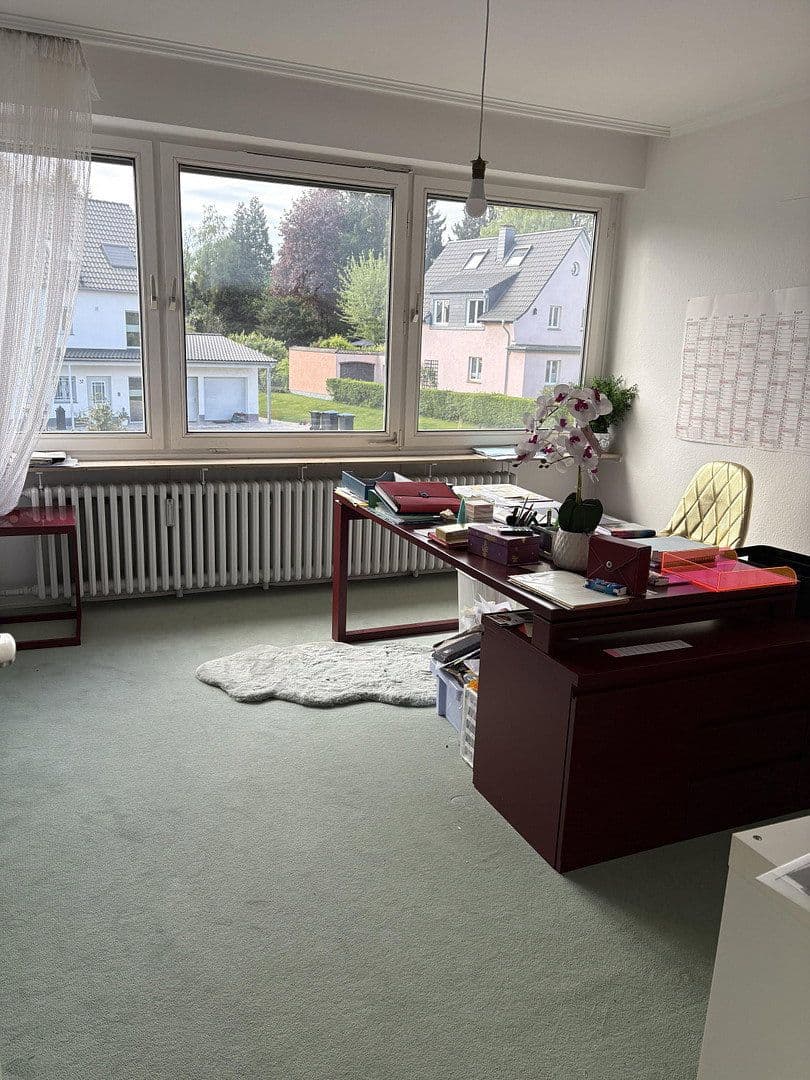 Prodej domu 400 m², pozemek 1.050 m², Bergisch Gladbach, Severní Porýní-Vestfálsko Prodej domu 400 m², pozemek 1.050 m², Bergisch Gladbach, Severní Porýní-Vestfálsko