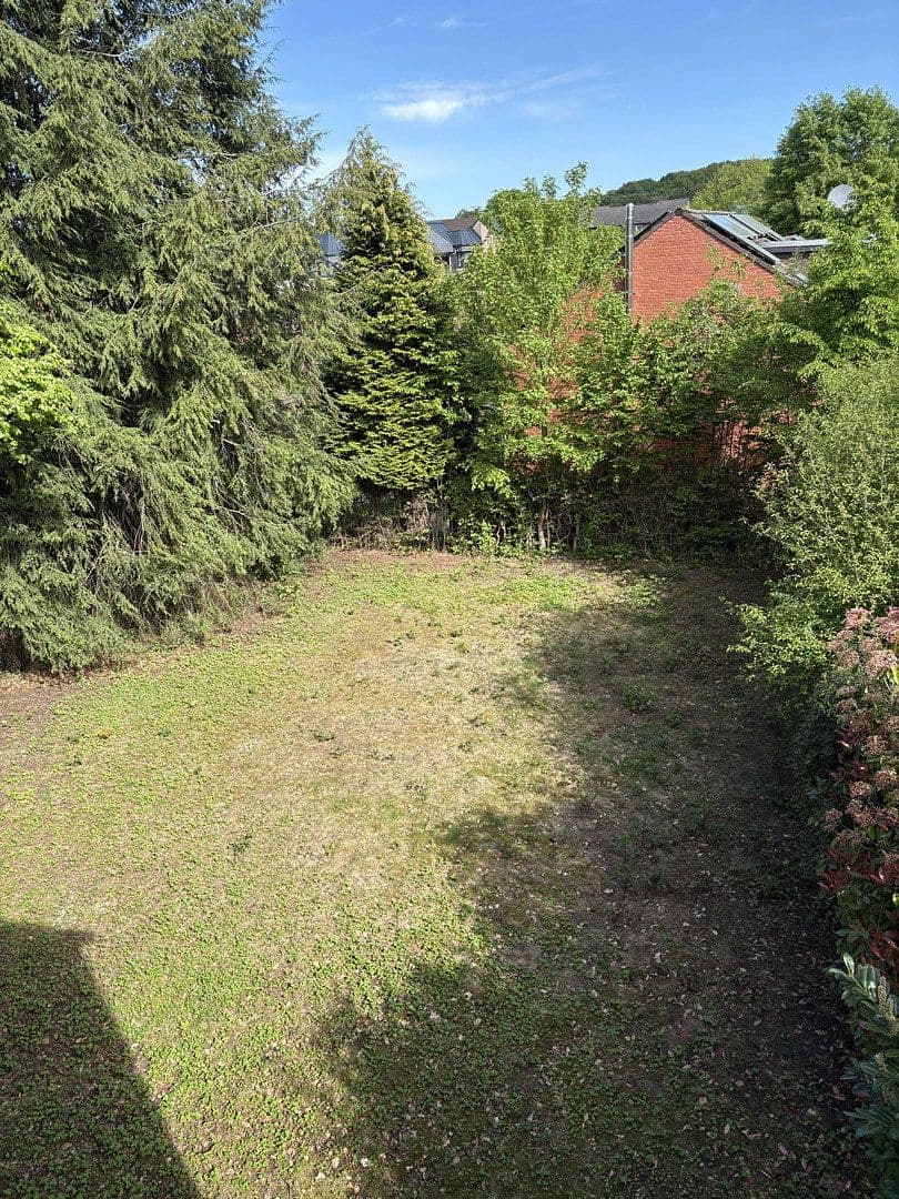 Prodej domu 400 m², pozemek 1.050 m², Bergisch Gladbach, Severní Porýní-Vestfálsko Prodej domu 400 m², pozemek 1.050 m², Bergisch Gladbach, Severní Porýní-Vestfálsko