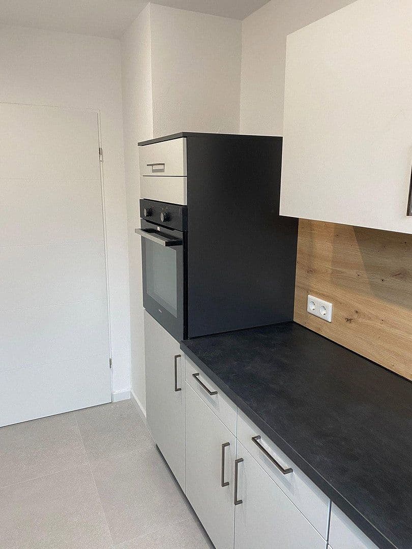 Prodej bytu 4+1 80 m², Karl-Speier-Str. 56, Neumarkt in der Oberpfalz, Bavorsko Prodej bytu 4+1 80 m², Karl-Speier-Str. 56, Neumarkt in der Oberpfalz, Bavorsko