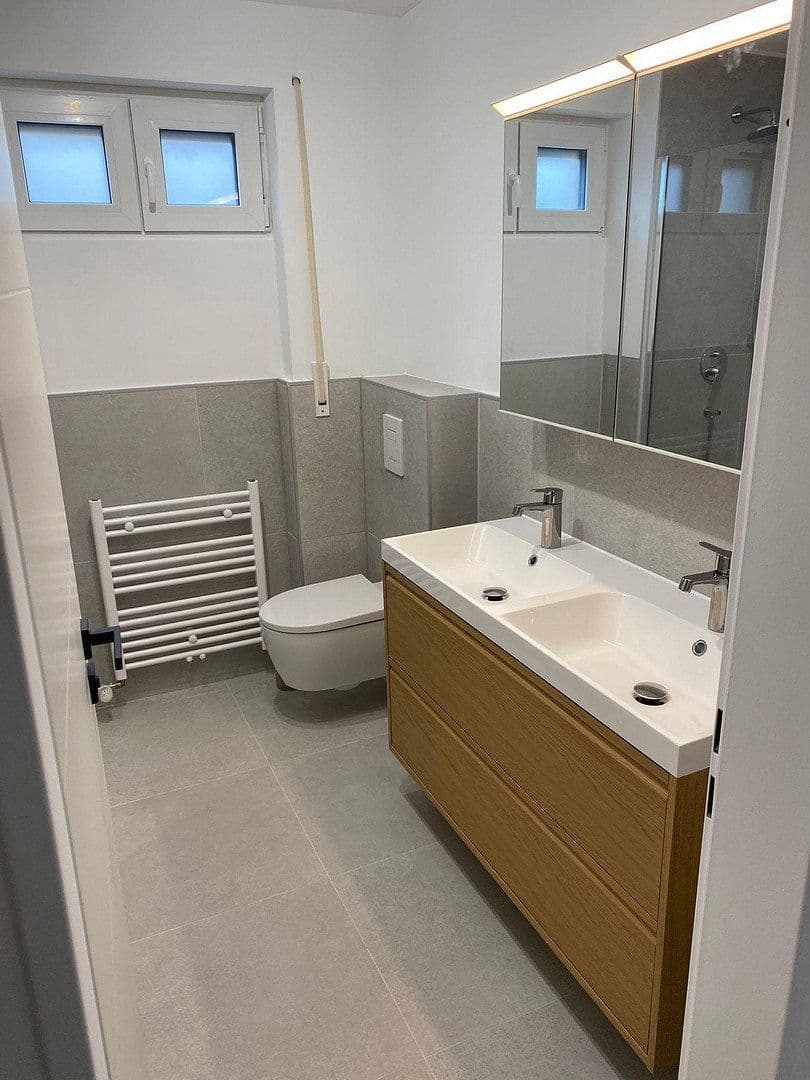 Prodej bytu 4+1 80 m², Karl-Speier-Str. 56, Neumarkt in der Oberpfalz, Bavorsko Prodej bytu 4+1 80 m², Karl-Speier-Str. 56, Neumarkt in der Oberpfalz, Bavorsko