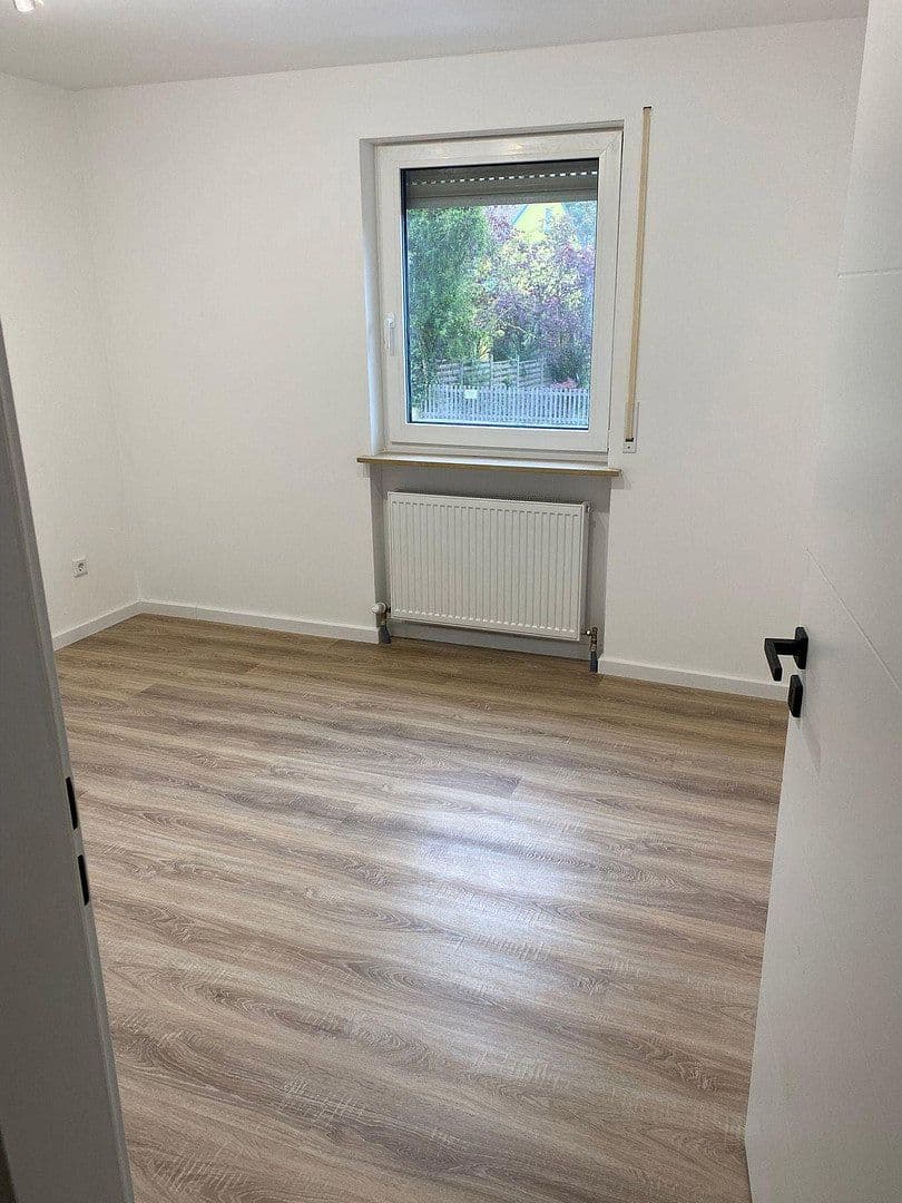 Prodej bytu 4+1 80 m², Karl-Speier-Str. 56, Neumarkt in der Oberpfalz, Bavorsko Prodej bytu 4+1 80 m², Karl-Speier-Str. 56, Neumarkt in der Oberpfalz, Bavorsko