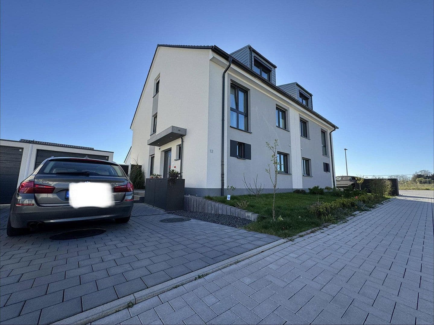 Pronájem domu 192 m², pozemek 353 m², Mirabellenweg 13, Wiesbaden, Hessen Pronájem domu 192 m², pozemek 353 m², Mirabellenweg 13, Wiesbaden, Hessen
