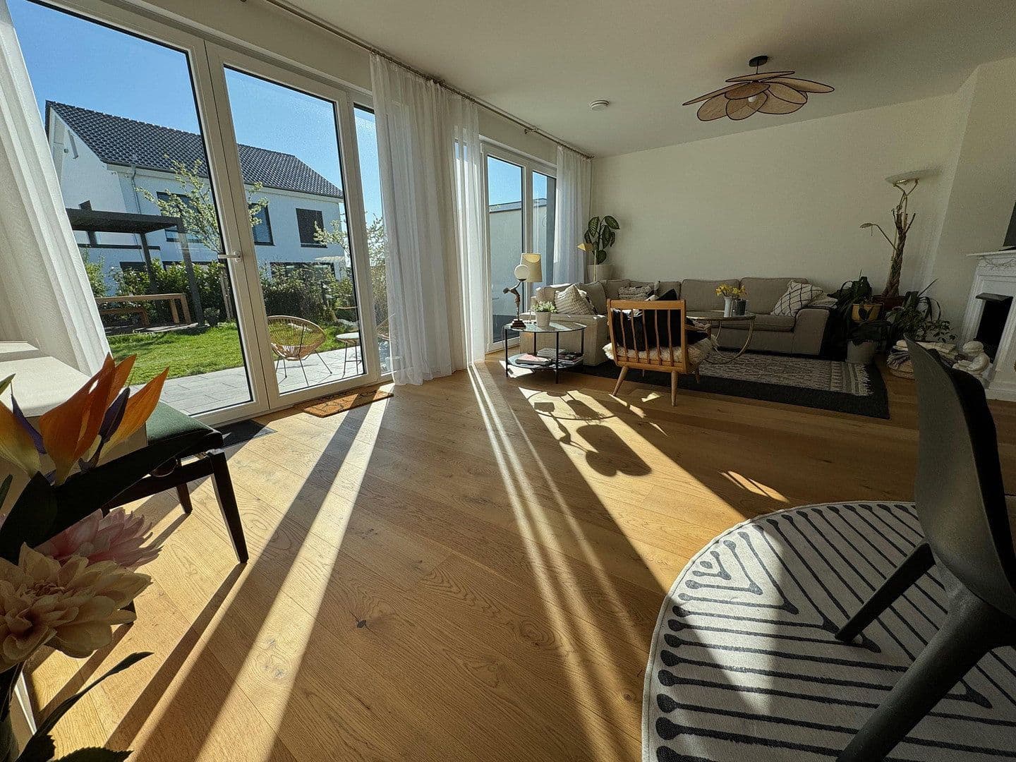 Pronájem domu 192 m², pozemek 353 m², Mirabellenweg 13, Wiesbaden, Hessen Pronájem domu 192 m², pozemek 353 m², Mirabellenweg 13, Wiesbaden, Hessen