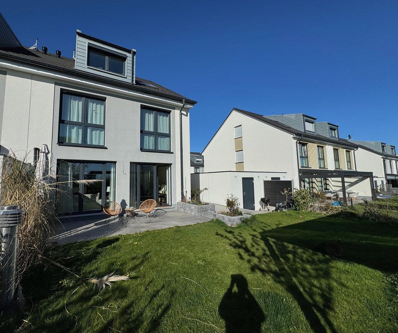 Pronájem domu 192 m², pozemek 353 m², Mirabellenweg 13, Wiesbaden, Hessen Pronájem domu 192 m², pozemek 353 m², Mirabellenweg 13, Wiesbaden, Hessen