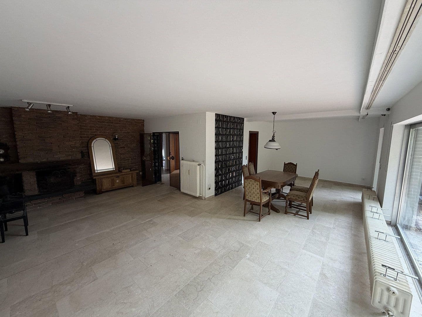 Pronájem bytu 2+kk 105 m², Tönisvorst, Severní Porýní-Vestfálsko Pronájem bytu 2+kk 105 m², Tönisvorst, Severní Porýní-Vestfálsko