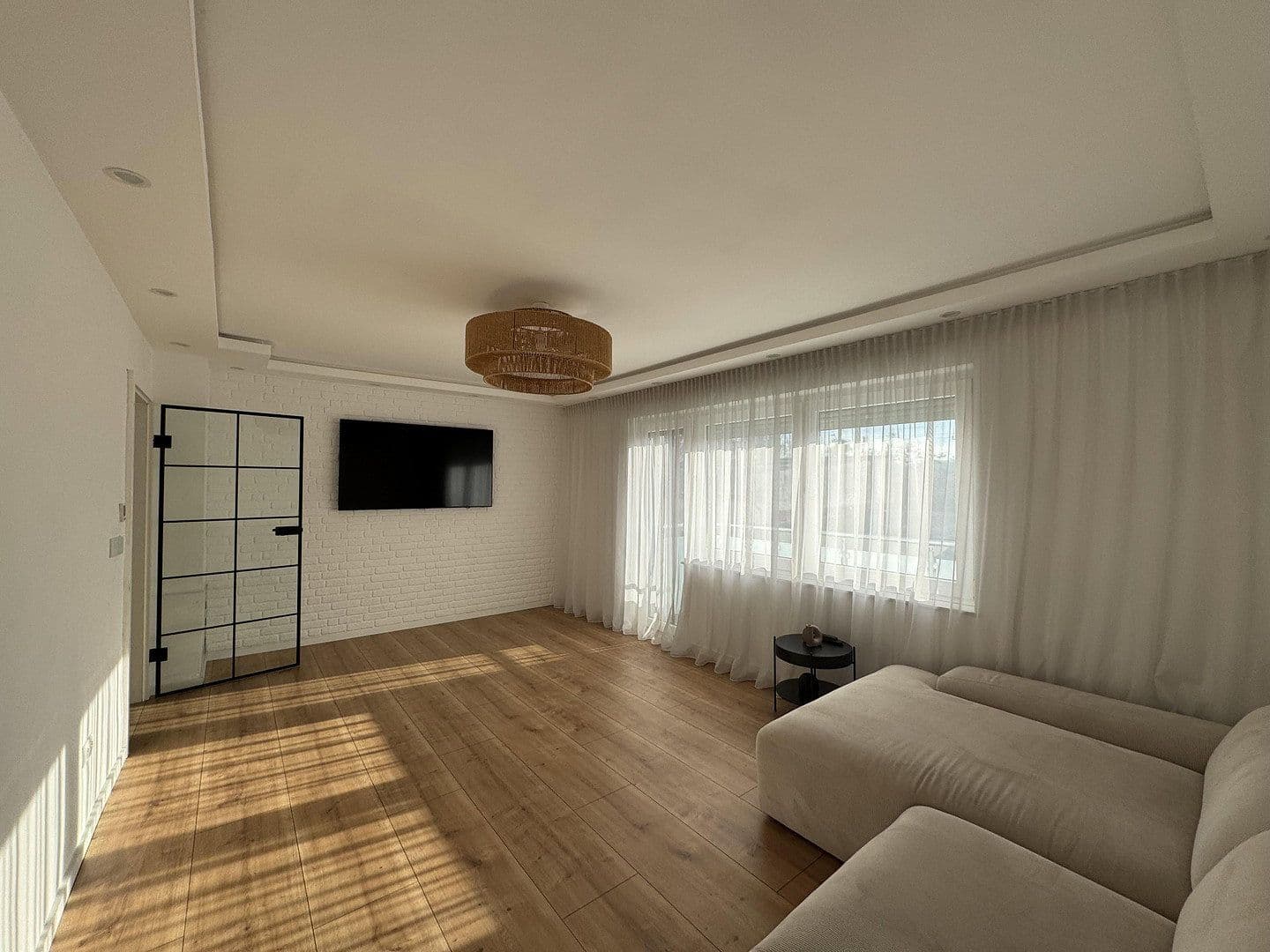Pronájem bytu 3+1 85 m², Frankfurt am Main, Hessen Pronájem bytu 3+1 85 m², Frankfurt am Main, Hessen