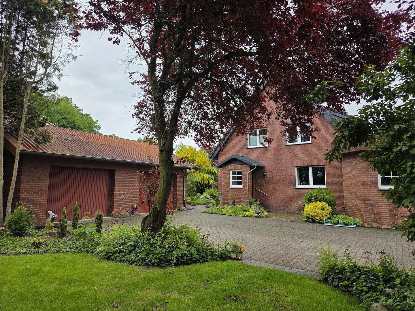 Prodej domu 198 m², pozemek 2.555 m², Rosendahl, Severní Porýní-Vestfálsko Prodej domu 198 m², pozemek 2.555 m², Rosendahl, Severní Porýní-Vestfálsko
