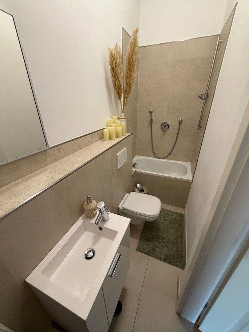 Prodej bytu 4+1 106 m², Heidelberg, Bádensko-Württembersko Prodej bytu 4+1 106 m², Heidelberg, Bádensko-Württembersko