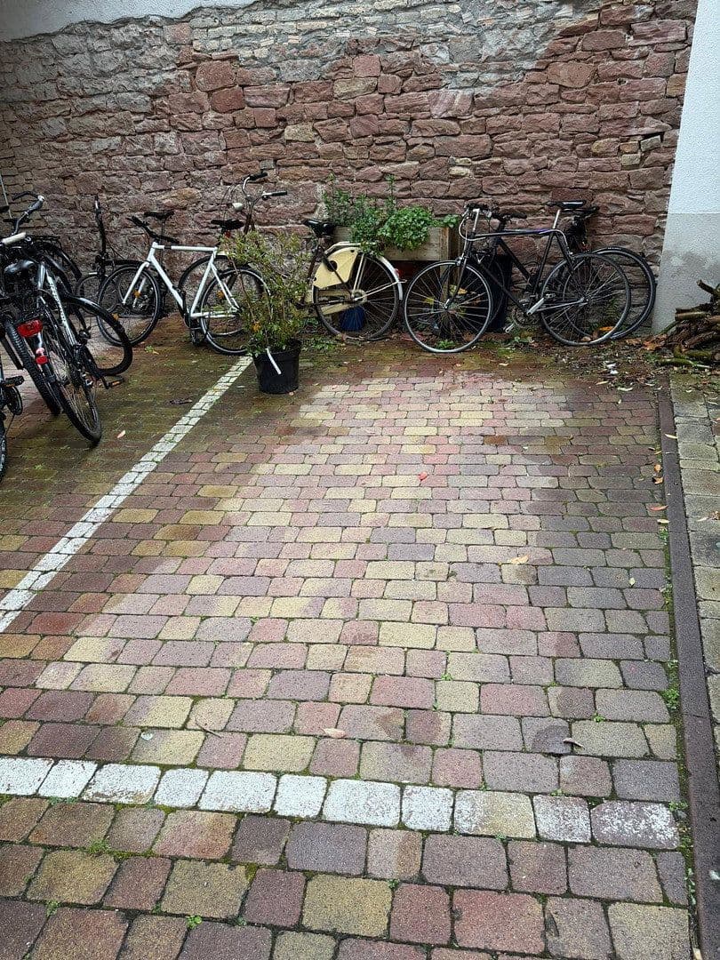Prodej bytu 4+1 106 m², Heidelberg, Bádensko-Württembersko Prodej bytu 4+1 106 m², Heidelberg, Bádensko-Württembersko