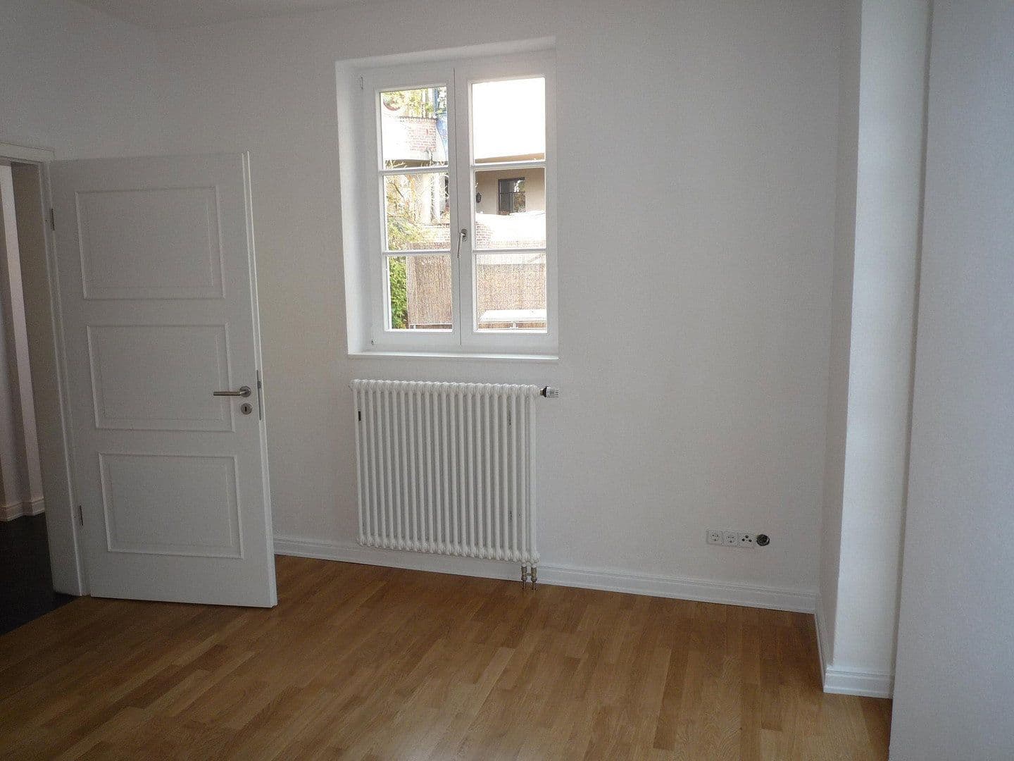 Pronájem domu 150 m², pozemek 150 m², Quellenßark 40, Bad Soden am Taunus, Hessen Pronájem domu 150 m², pozemek 150 m², Quellenßark 40, Bad Soden am Taunus, Hessen