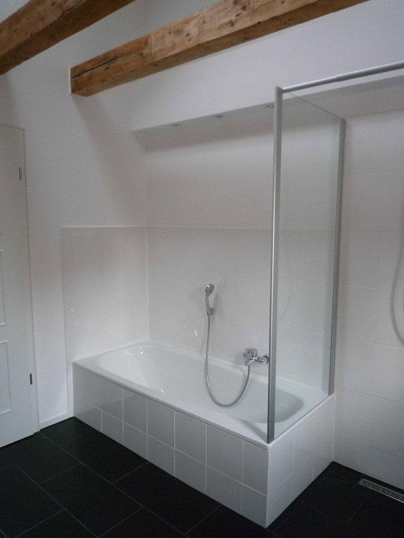 Pronájem domu 150 m², pozemek 150 m², Quellenßark 40, Bad Soden am Taunus, Hessen Pronájem domu 150 m², pozemek 150 m², Quellenßark 40, Bad Soden am Taunus, Hessen