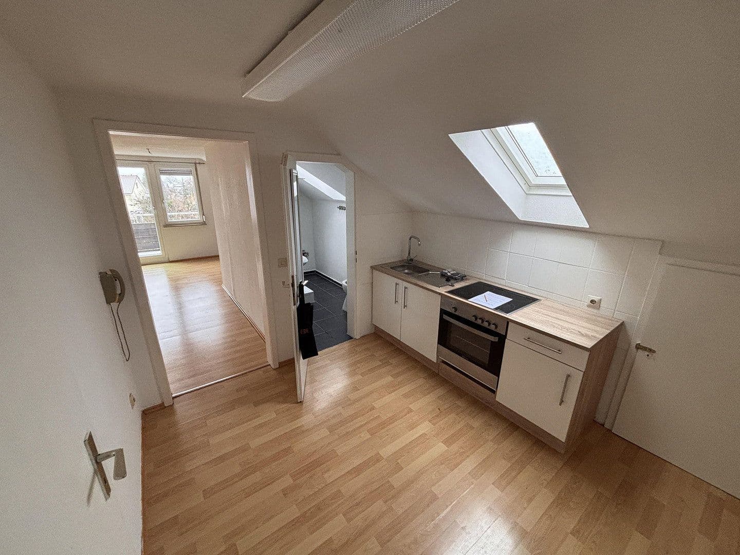 Pronájem bytu 2+1 40 m², Schwäbisch Gmünd, Bádensko-Württembersko Pronájem bytu 2+1 40 m², Schwäbisch Gmünd, Bádensko-Württembersko