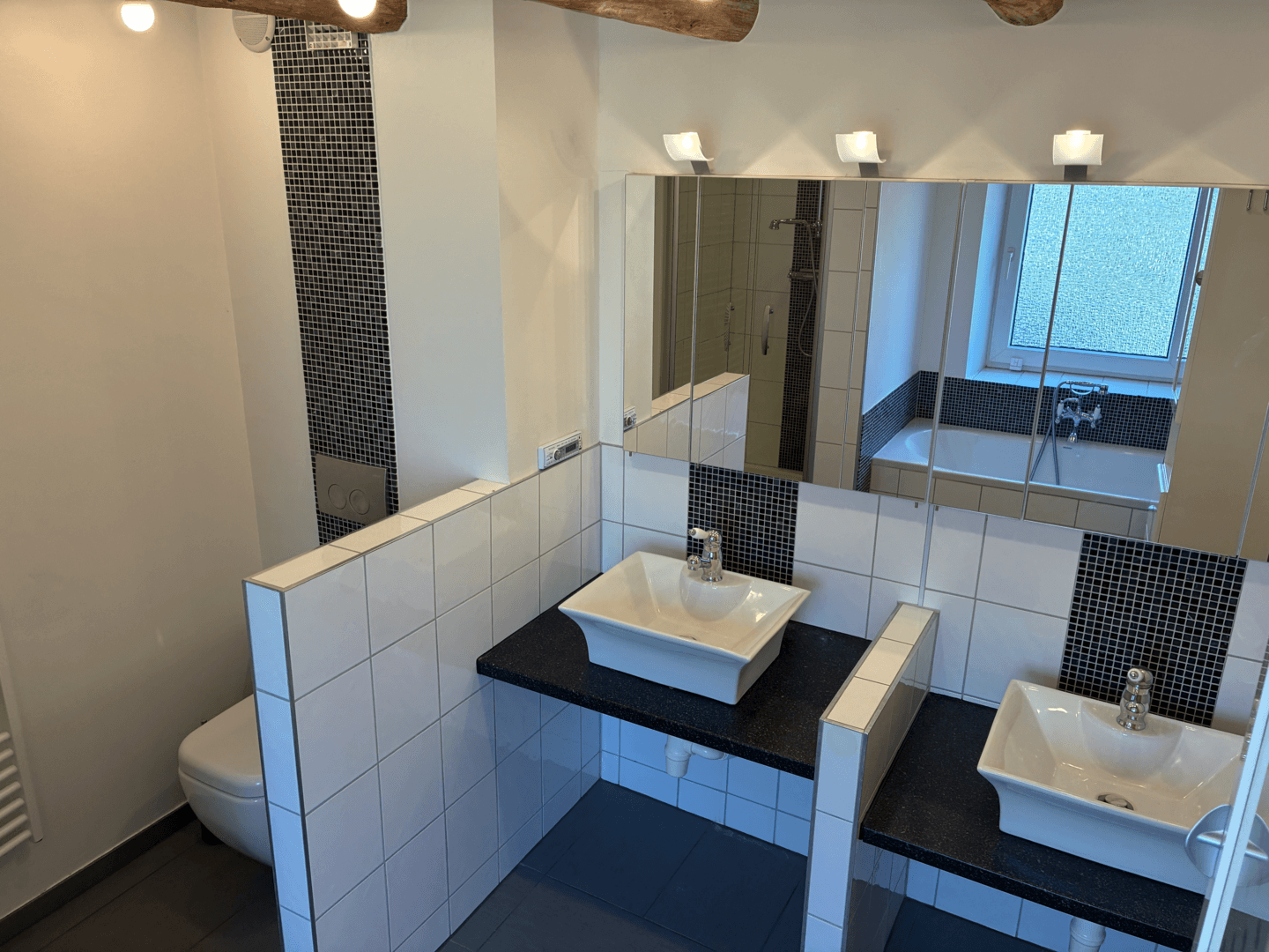 Prodej domu 116 m², pozemek 608 m², Düsseldorferstr. 5, Nettetal, Severní Porýní-Vestfálsko Prodej domu 116 m², pozemek 608 m², Düsseldorferstr. 5, Nettetal, Severní Porýní-Vestfálsko
