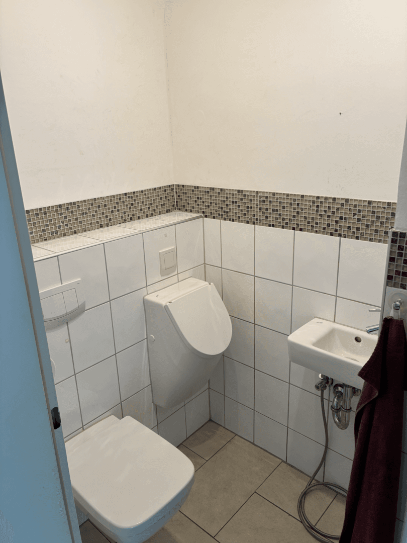 Prodej domu 116 m², pozemek 608 m², Düsseldorferstr. 5, Nettetal, Severní Porýní-Vestfálsko Prodej domu 116 m², pozemek 608 m², Düsseldorferstr. 5, Nettetal, Severní Porýní-Vestfálsko