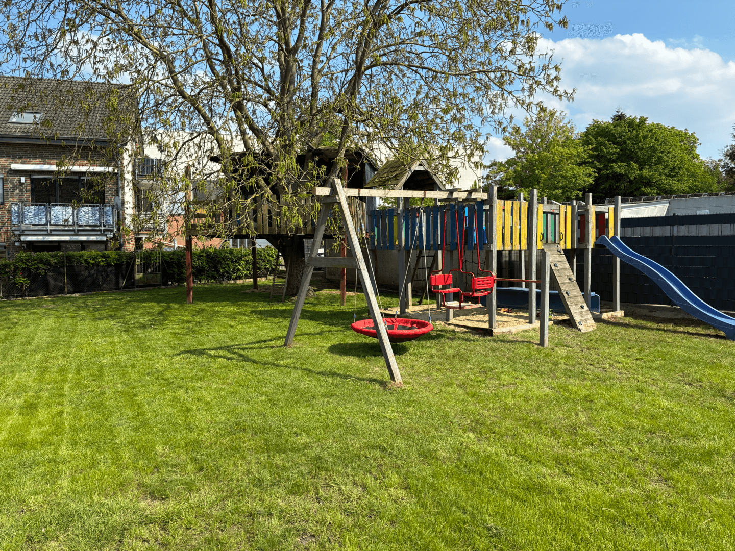 Prodej domu 116 m², pozemek 608 m², Düsseldorferstr. 5, Nettetal, Severní Porýní-Vestfálsko Prodej domu 116 m², pozemek 608 m², Düsseldorferstr. 5, Nettetal, Severní Porýní-Vestfálsko