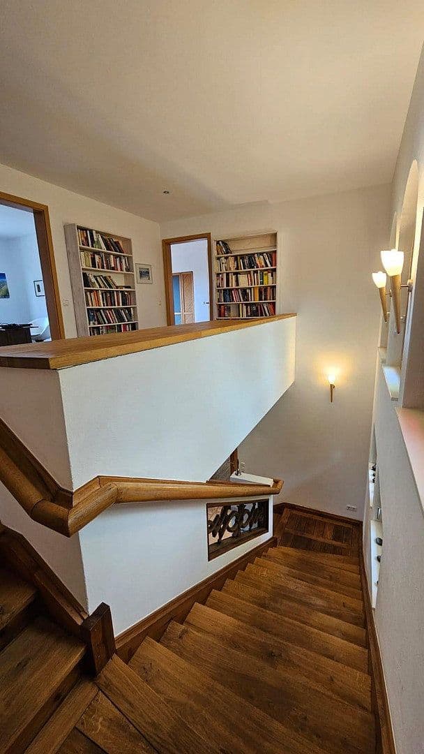 Pronájem domu 320 m², pozemek 730 m², Hofheim am Taunus, Hessen Pronájem domu 320 m², pozemek 730 m², Hofheim am Taunus, Hessen