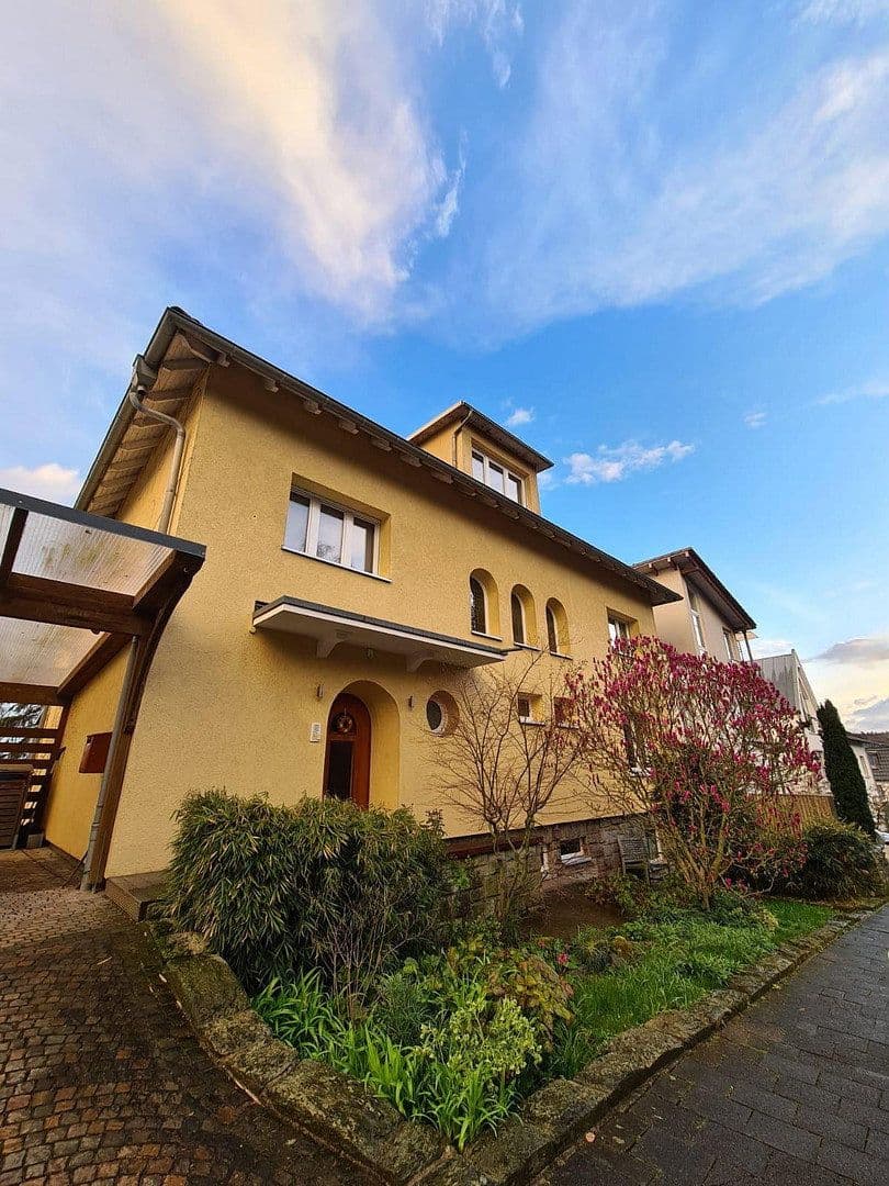 Pronájem domu 320 m², pozemek 730 m², Hofheim am Taunus, Hessen Pronájem domu 320 m², pozemek 730 m², Hofheim am Taunus, Hessen