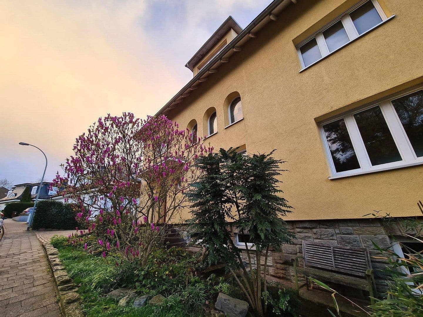 Pronájem domu 320 m², pozemek 730 m², Hofheim am Taunus, Hessen Pronájem domu 320 m², pozemek 730 m², Hofheim am Taunus, Hessen