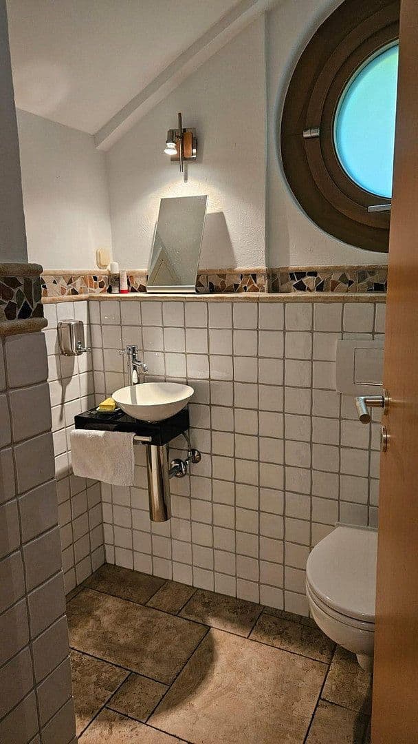 Pronájem domu 320 m², pozemek 730 m², Hofheim am Taunus, Hessen Pronájem domu 320 m², pozemek 730 m², Hofheim am Taunus, Hessen